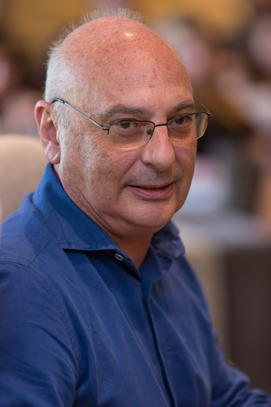 microbiólogo, investigador y profesor español